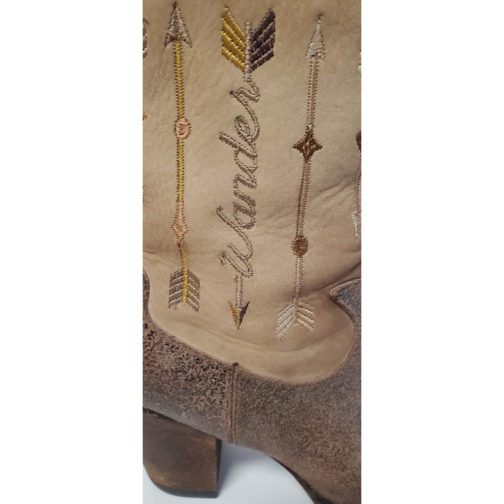 Junk Gypsy by Lane Wander Booties 6.5 Mexico Tan Leather/Suede Embroidered Arrow - Picture 13 of 16